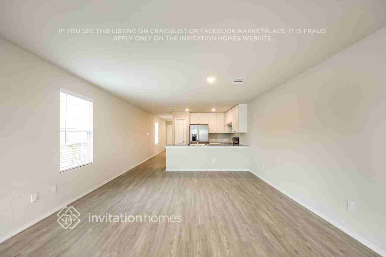 134 Pasadena Pl - Photo 6 of 17