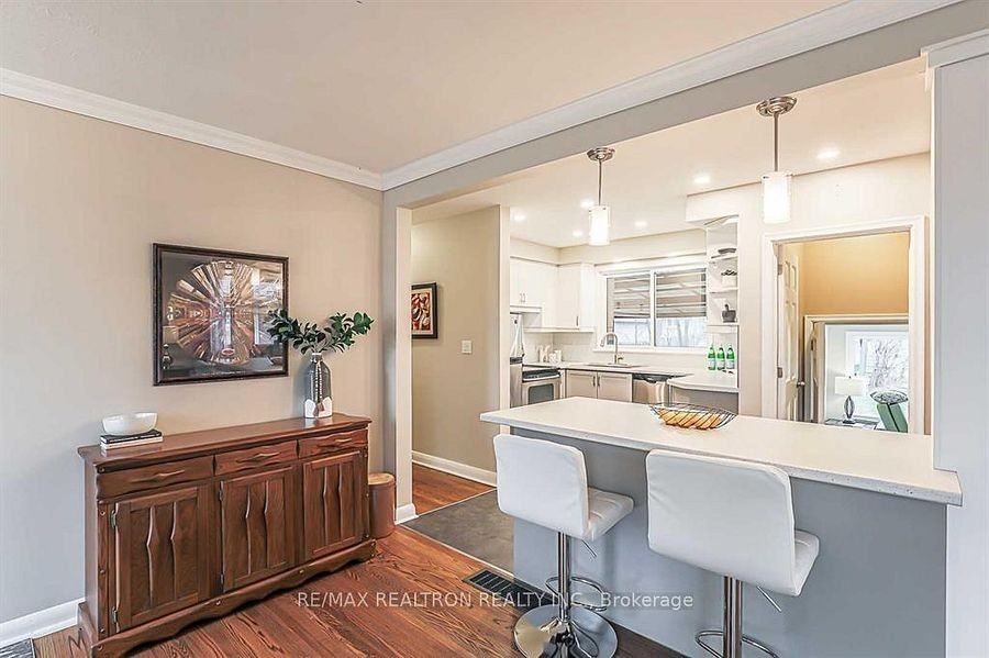 917 Henry Street - Photo 6 of 21