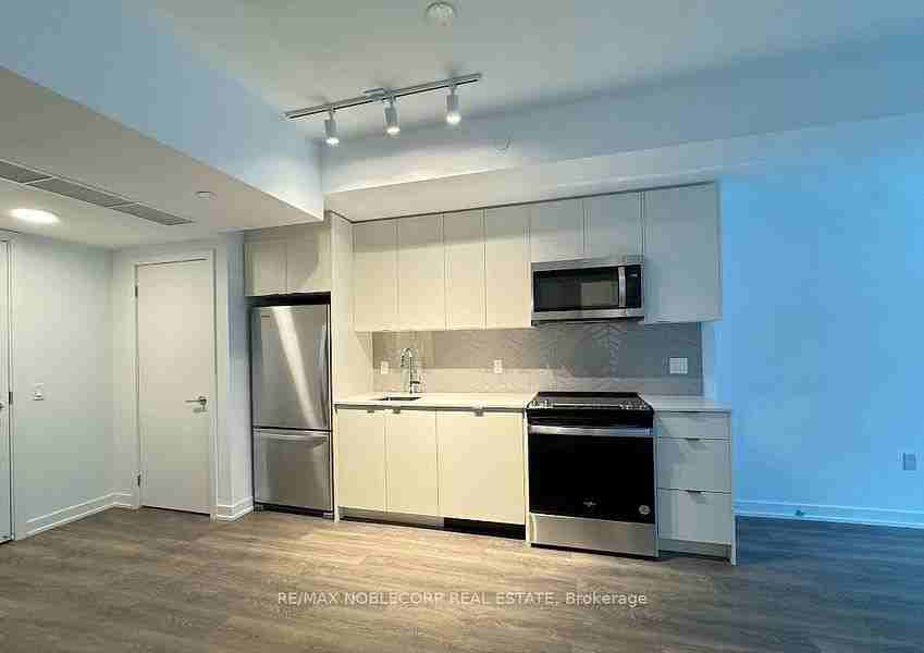 1614 Charles Street - Photo 5 of 10
