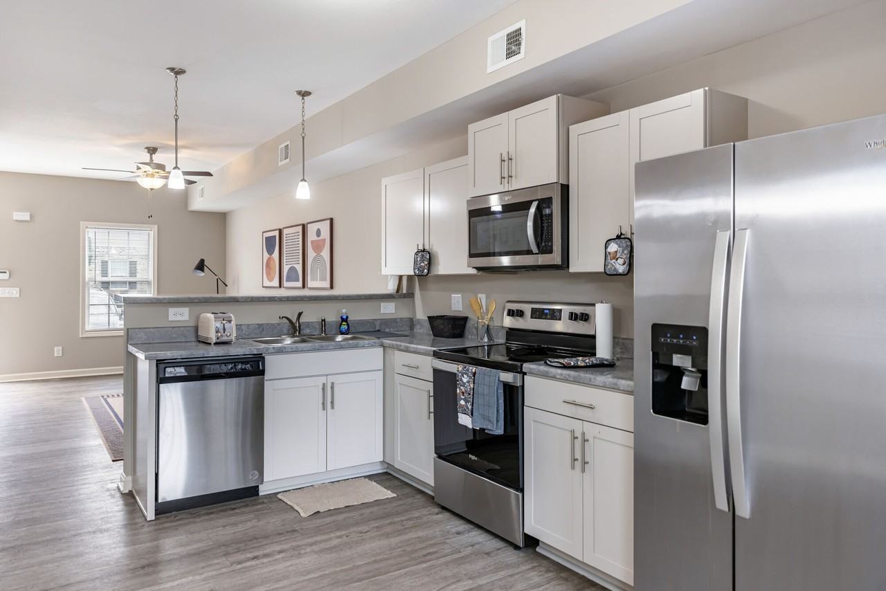 Parkview Place - Photo 2 of 31