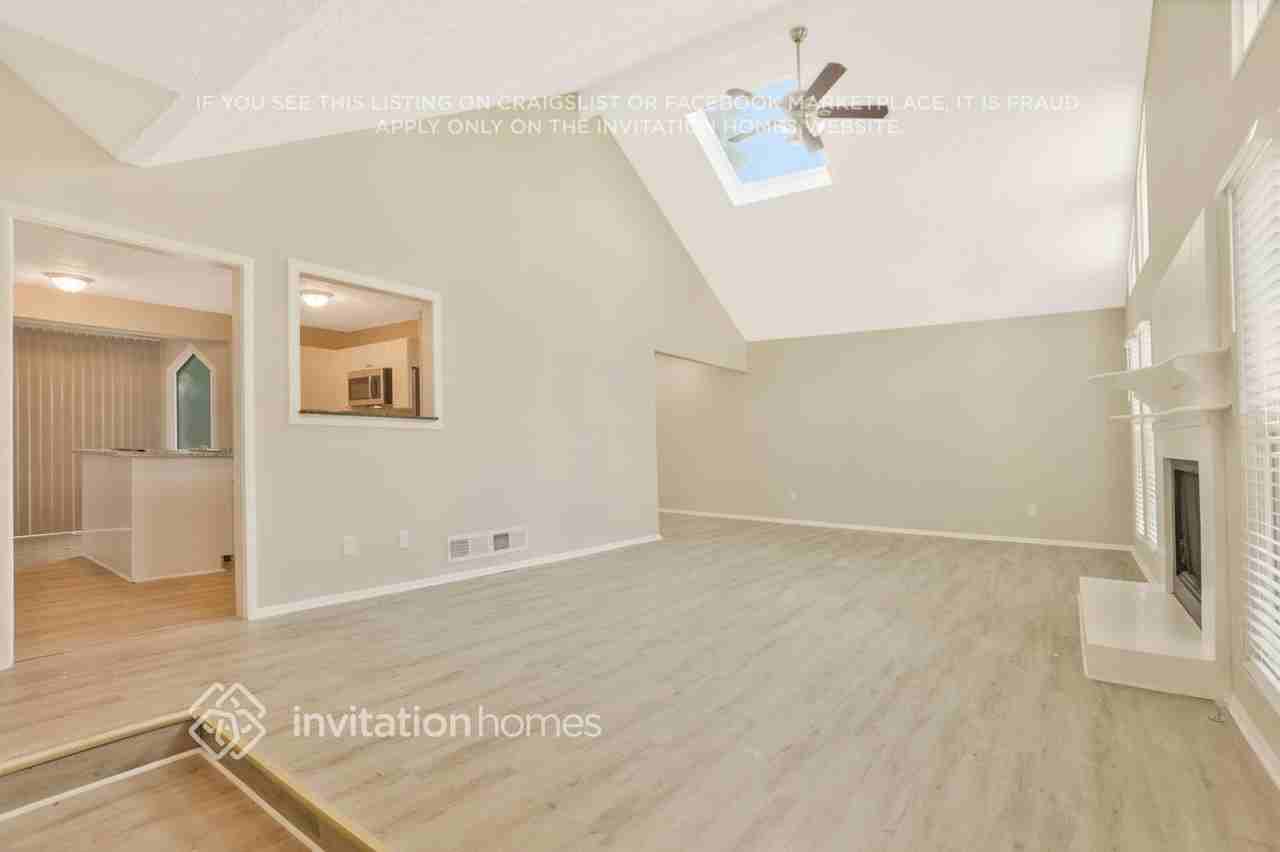 335 Mckees Rock Ln - Photo 4 of 27