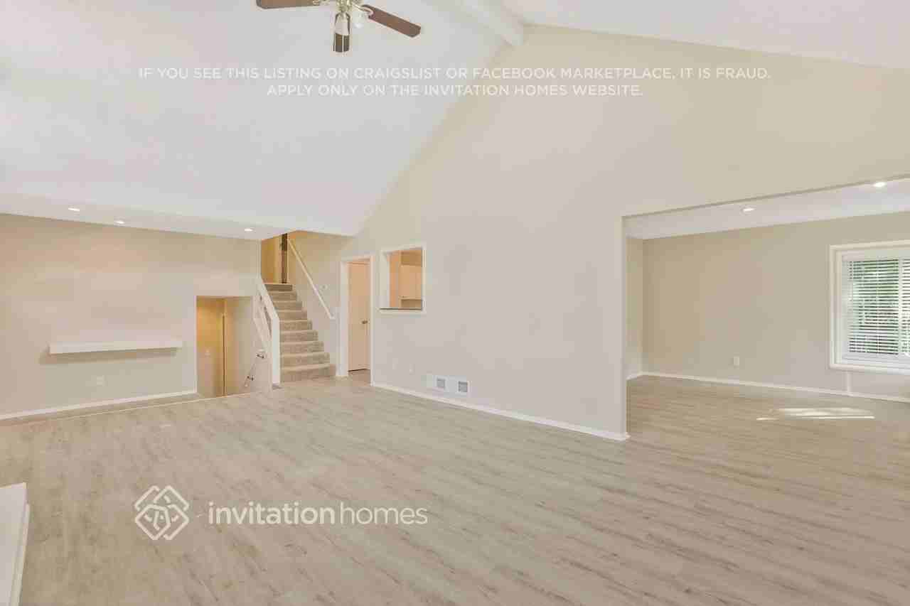 335 Mckees Rock Ln - Photo 6 of 27