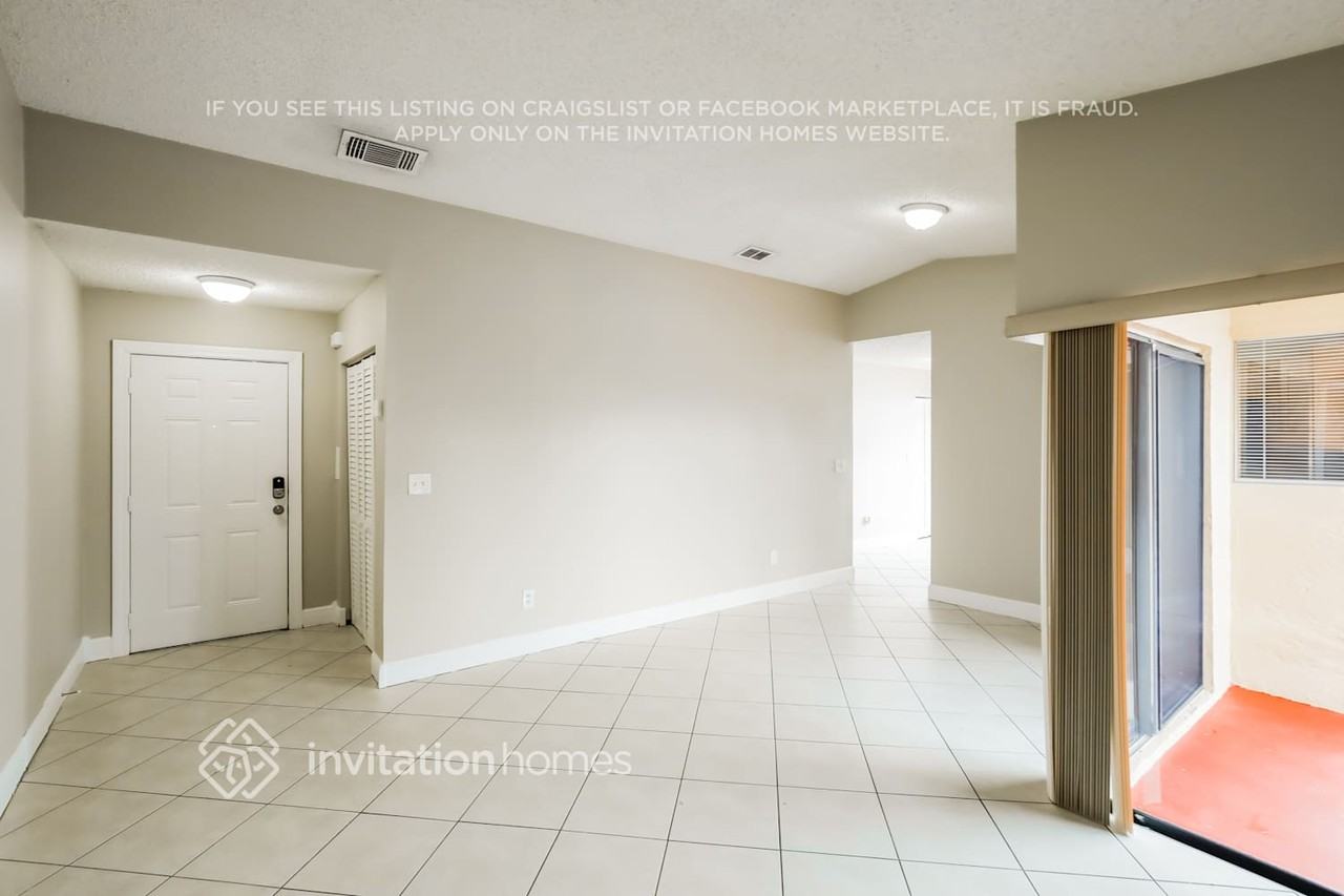 12330 Sw 193rd St - Photo 4 of 17