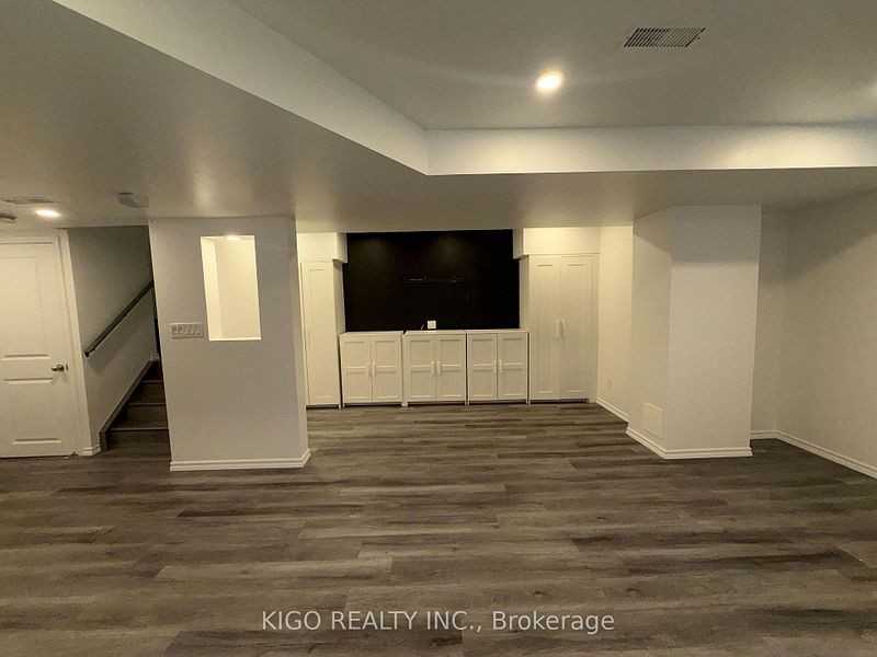 21 Summerside Avenue - Photo 2 of 21