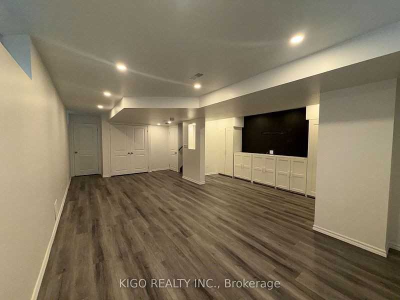 21 Summerside Avenue - Photo 7 of 21