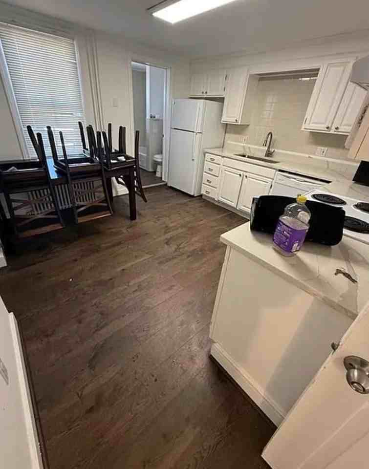 32 Dearborn St. - Photo 4 of 26