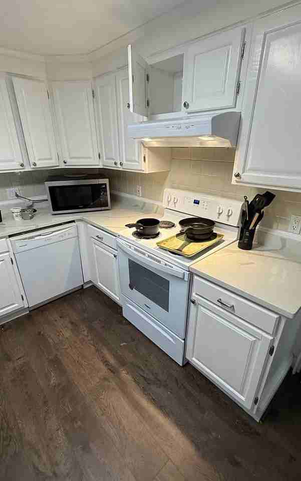 32 Dearborn St. - Photo 7 of 26