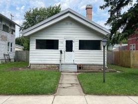 1133 Altgeld St - Photo 1 of 1