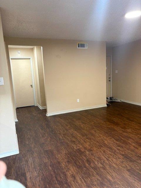 1812 Meadowgreen Dr - Photo 3 of 9