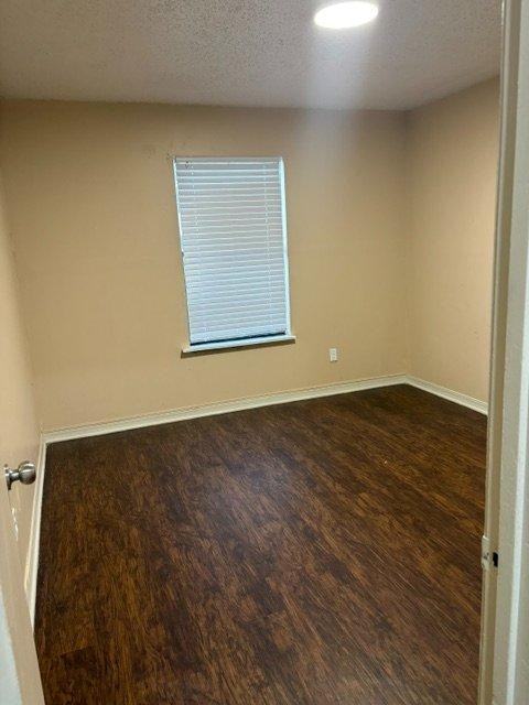 1812 Meadowgreen Dr - Photo 4 of 9
