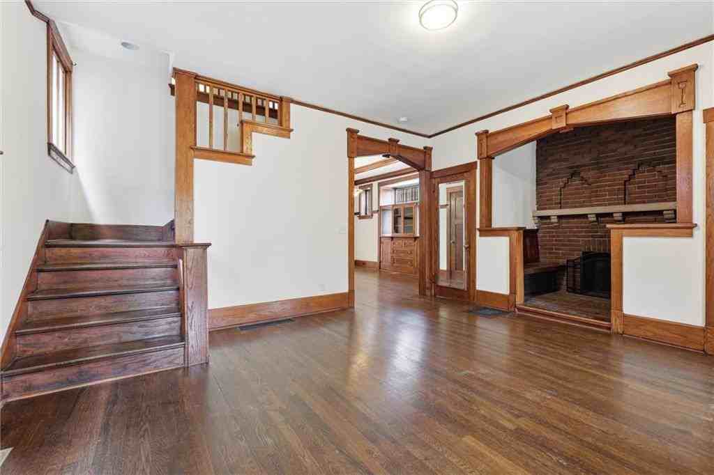4200 Mercier St - Photo 7 of 20
