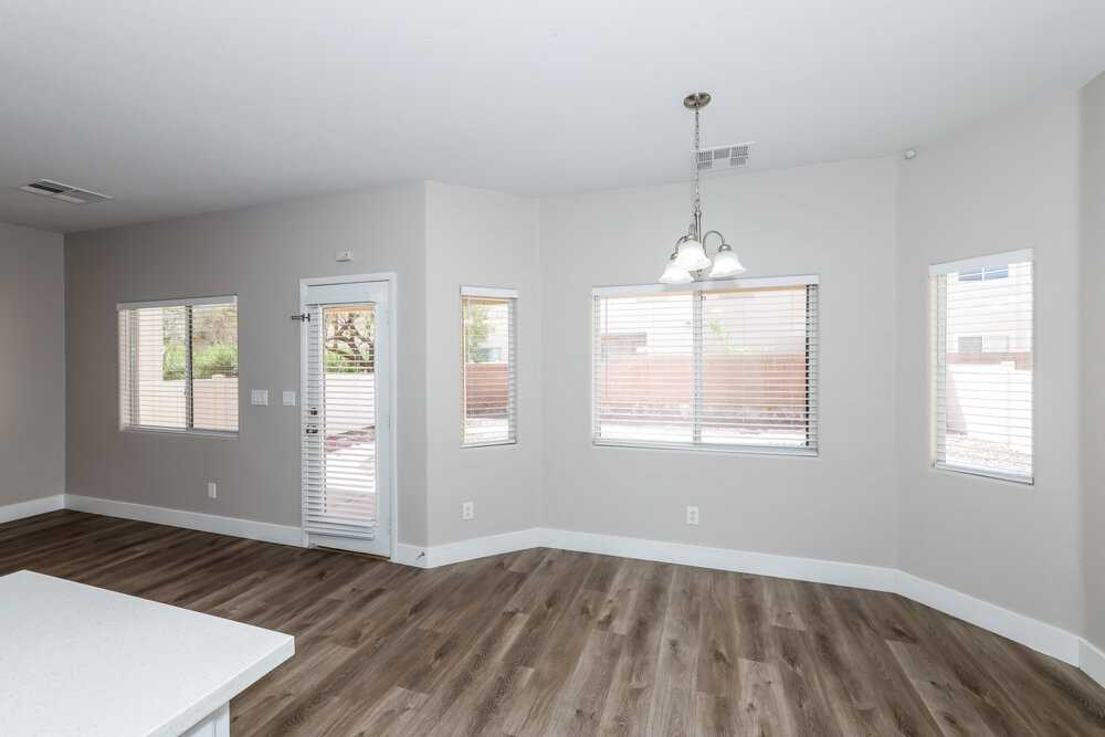 1743 Dark Wolf Ave - Photo 6 of 17