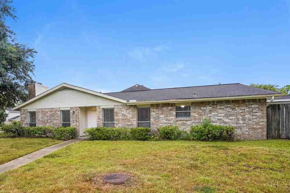 3202 Palm Desert Ln - Photo 3 of 16