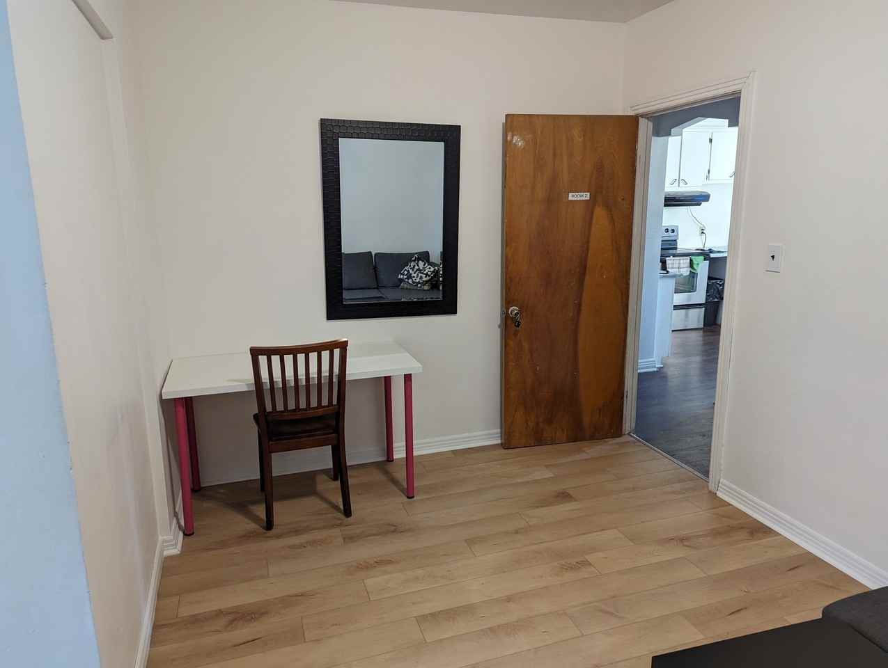 6585 Boulevard Monk #3 - Photo 5 of 13