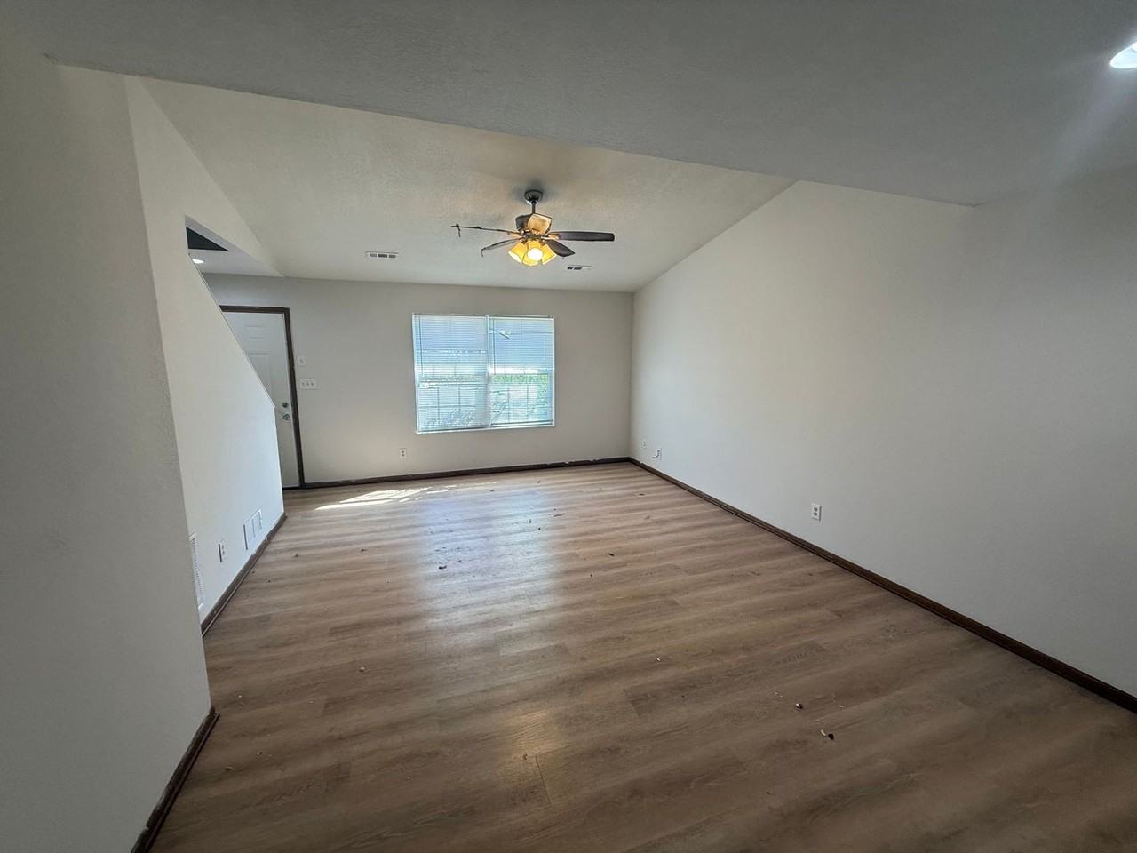 1521 Typhoon Ct - Photo 5 of 21