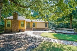 1801 Azalea Dr - Photo 1 of 1