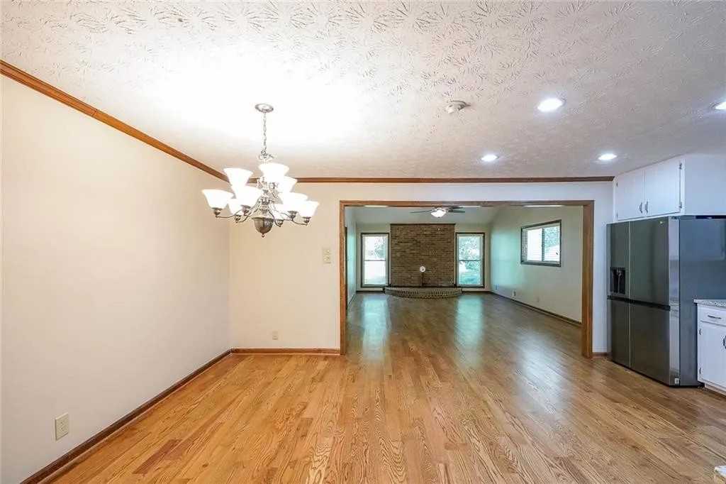 1801 Azalea Dr - Photo 3 of 43