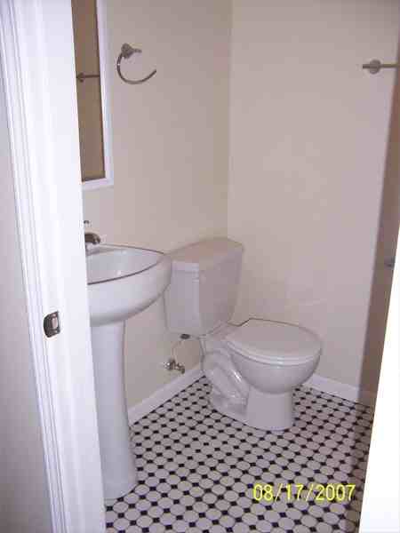 110 American Ave #1 - Photo 5 of 9