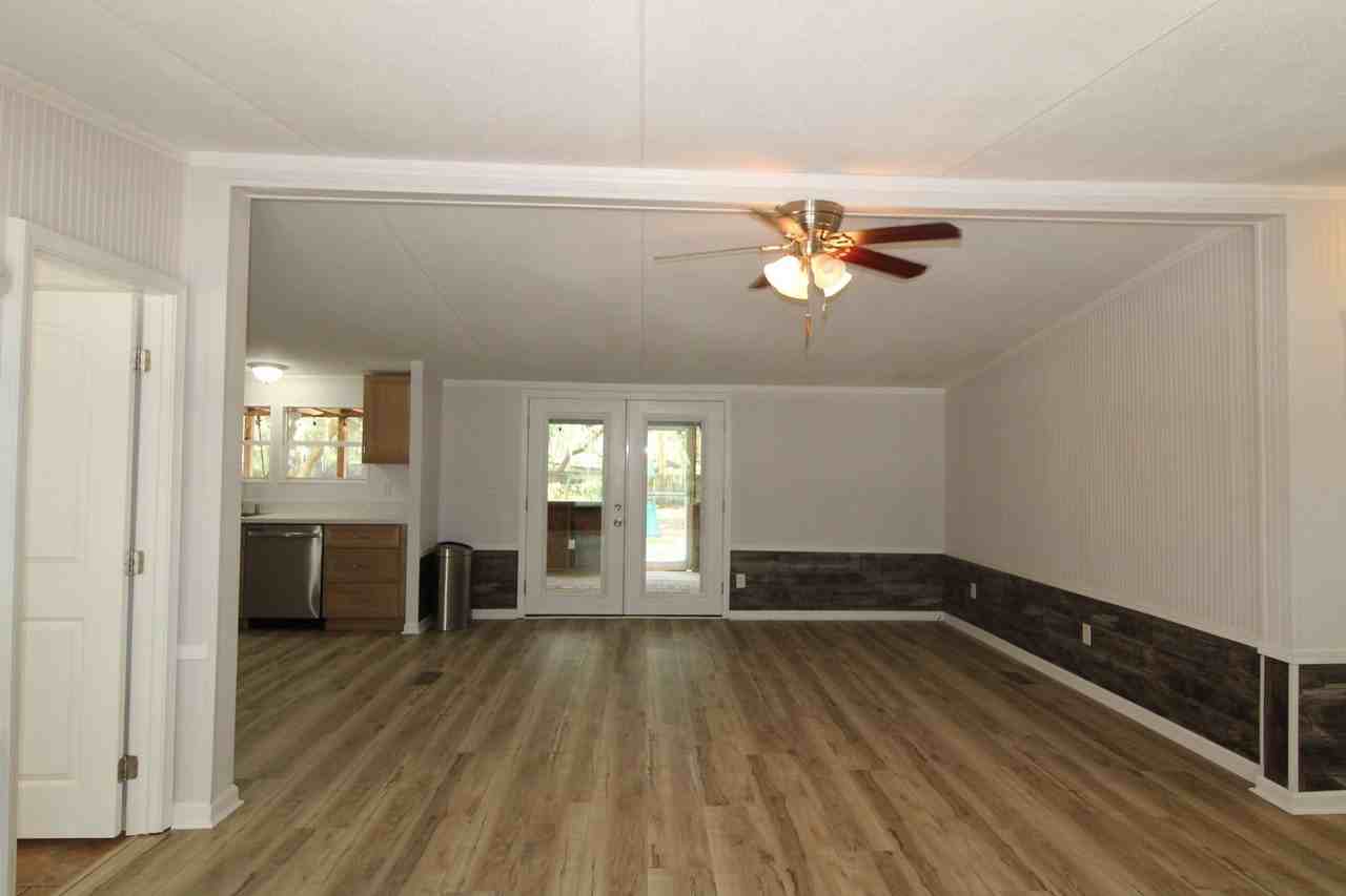 21 Autumn Ln - Photo 7 of 23