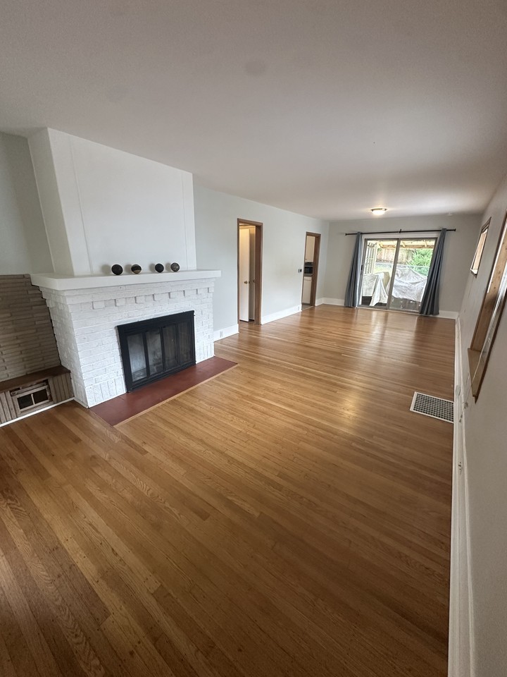 6341 4th Ave Ne #1 - Photo 2 of 25
