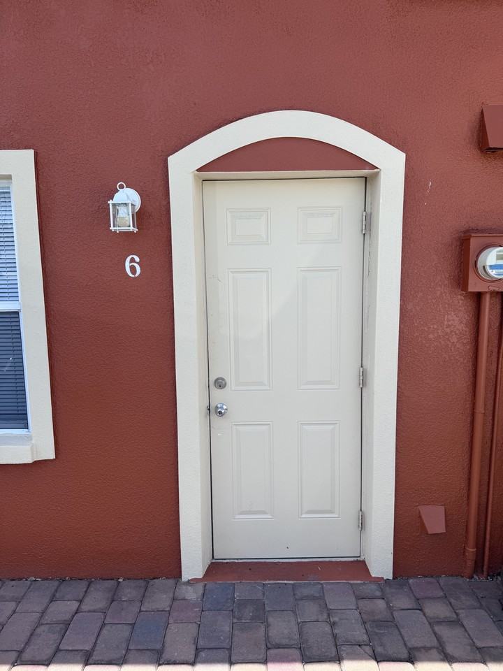 50 Needle Blvd #6 - Photo 2 of 10