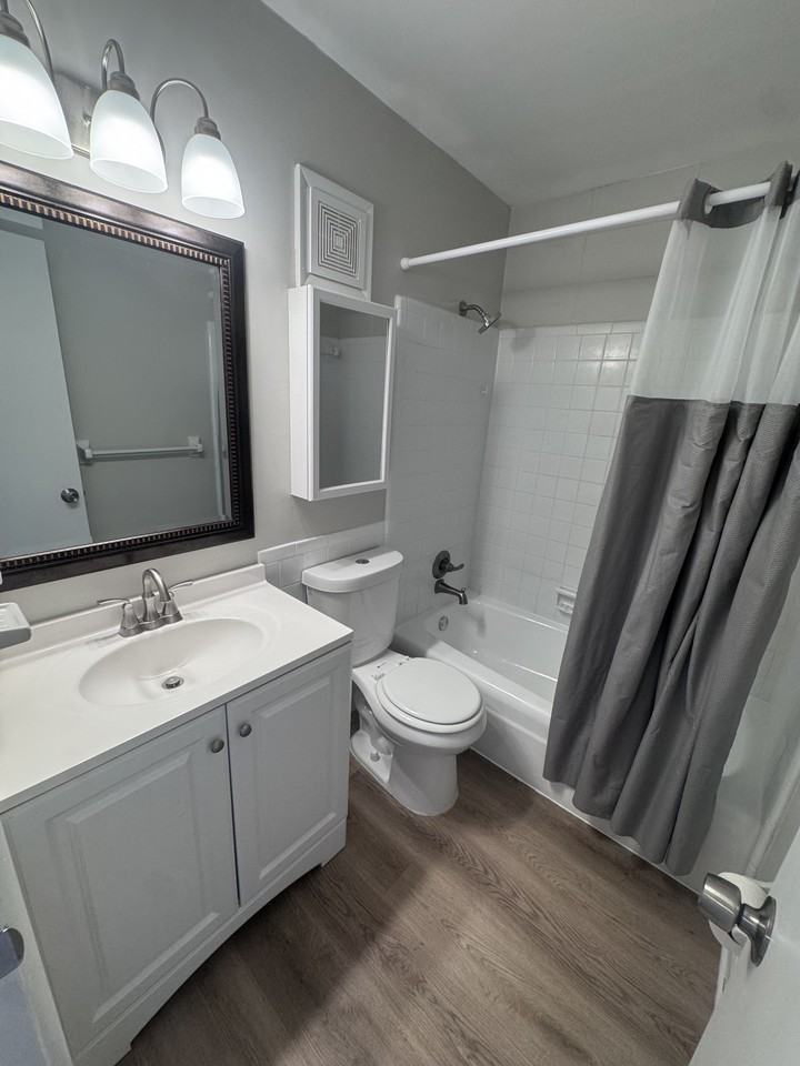 50 Needle Blvd #6 - Photo 7 of 10