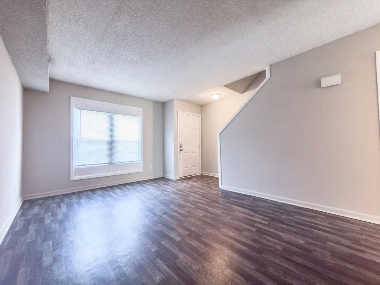 Summerville location! - Photo 6 of 24