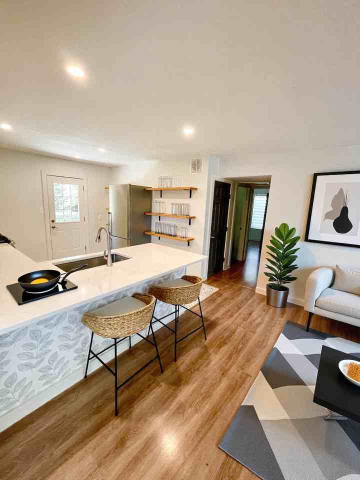 403 Marquis Ln #1 - Photo 5 of 16