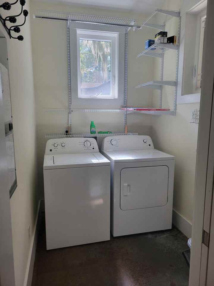 191 Seabrook Rd #1 - Photo 5 of 15