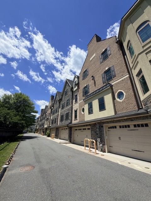 178 South Chapel StreetUnit 1 #1 - Photo 3 of 36