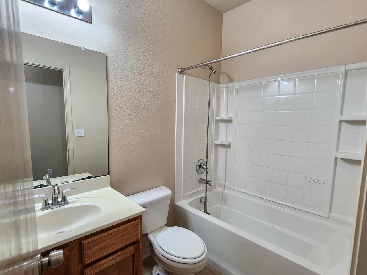 3021 Las Brisas St #1 - Photo 7 of 14