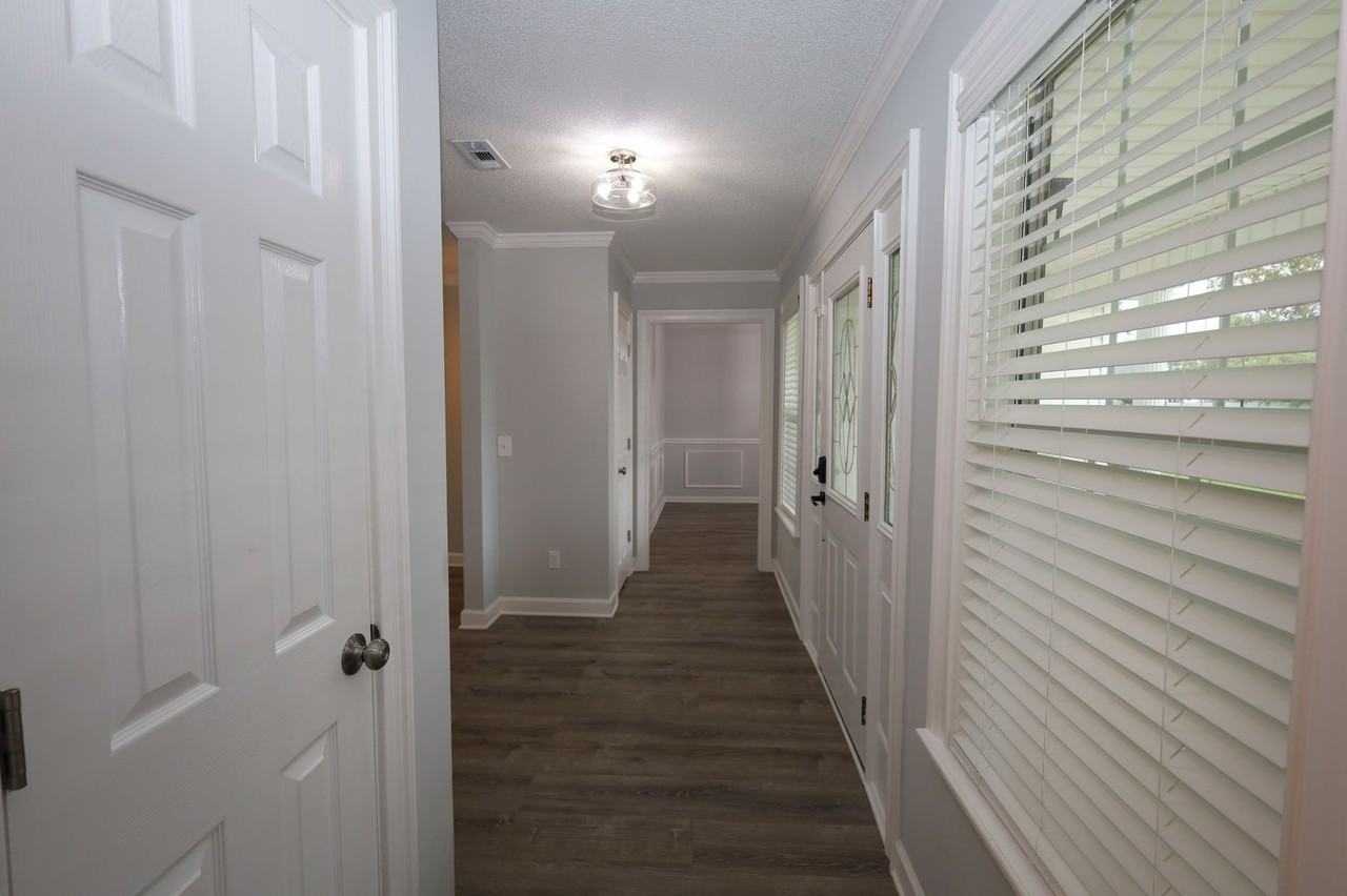 3834 Merriman Ct - Photo 3 of 26