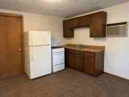 featured image of 131 W Adams St
