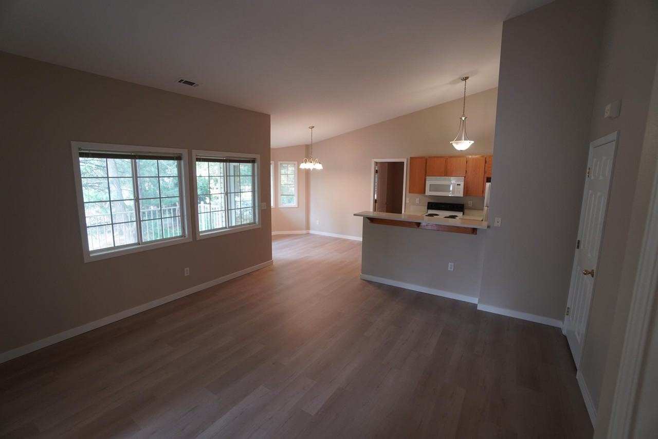 6589 W Lucky Ln #201 - Photo 2 of 40