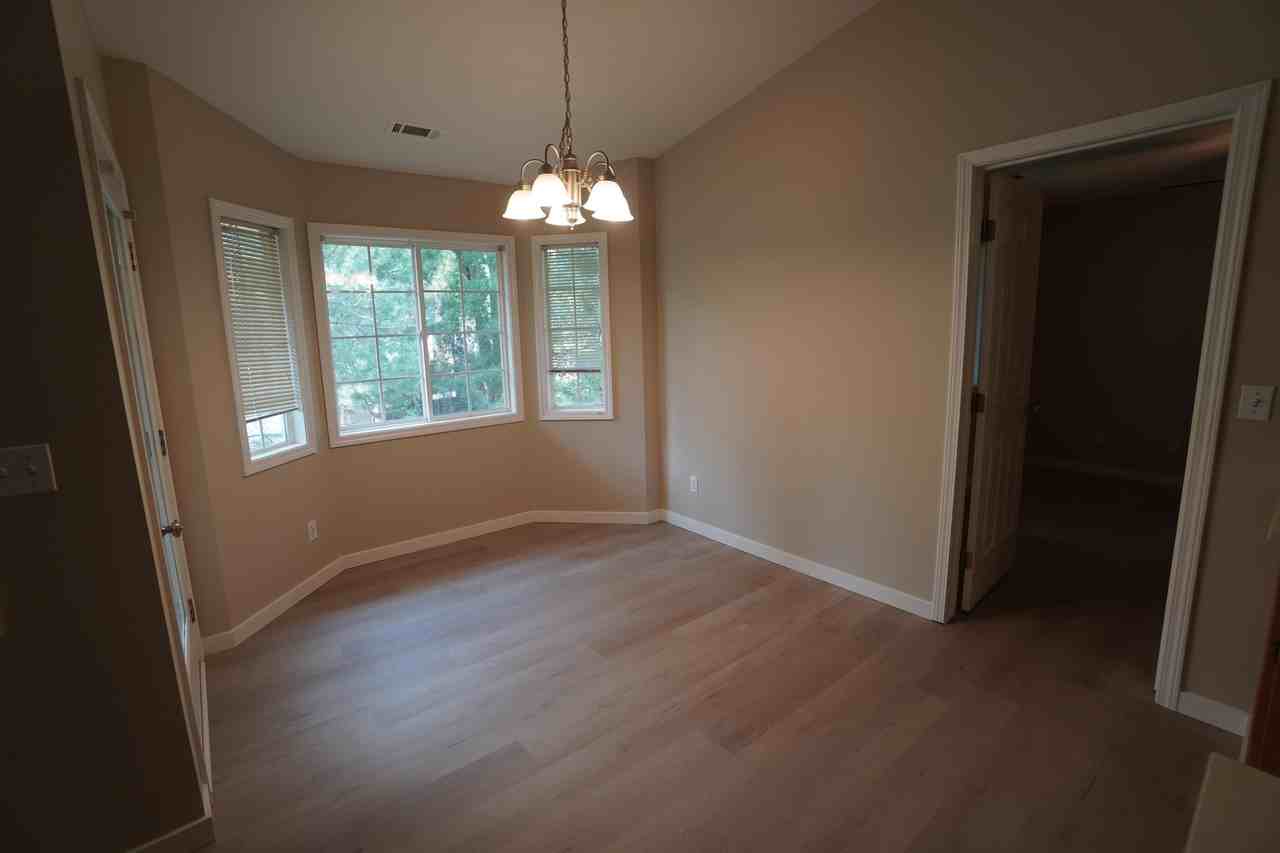 6589 W Lucky Ln #201 - Photo 4 of 40