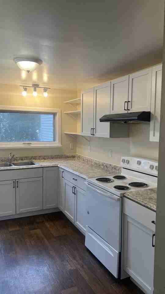305 Madison St #1 - Photo 4 of 14