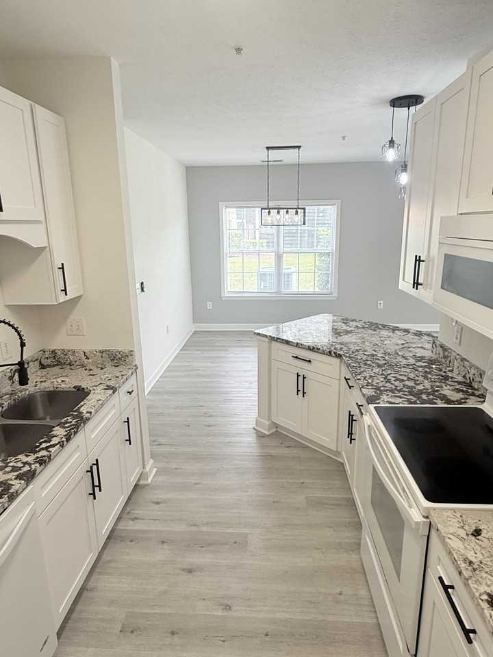 129 Ashley Park Dr - Photo 3 of 24