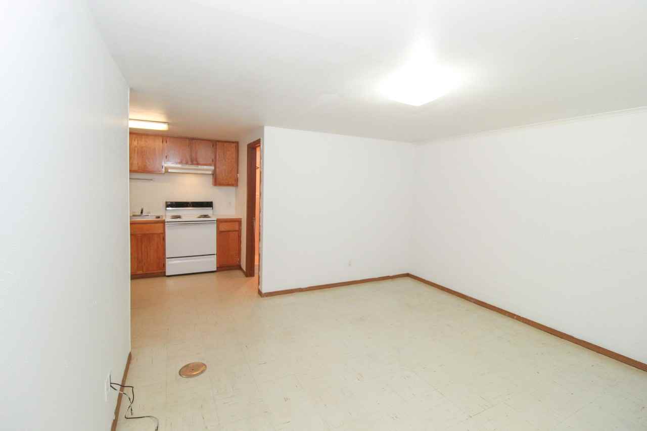 652 W Adams St #652AS - Photo 7 of 11