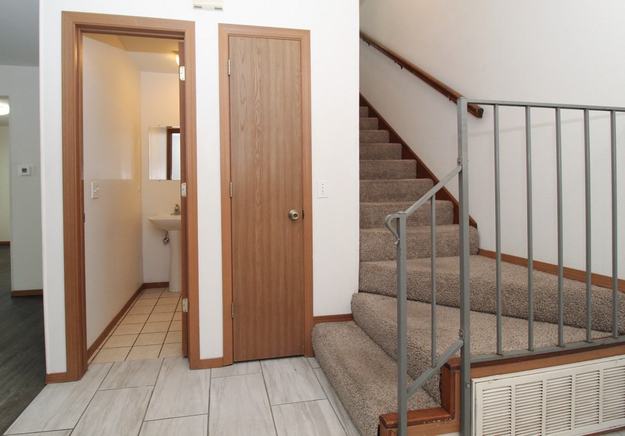 1002 N Molly Ct #1002MC - Photo 6 of 17