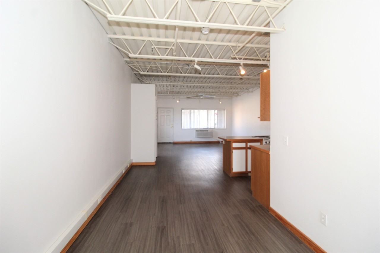 1039 N Molly Ct #1039MC - Photo 4 of 9