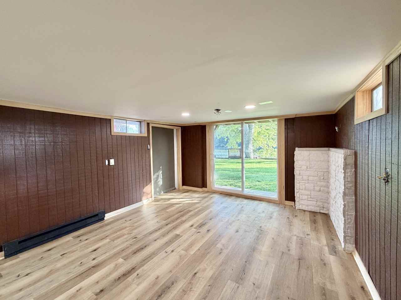 4775 N River Rd #1 - Photo 5 of 29