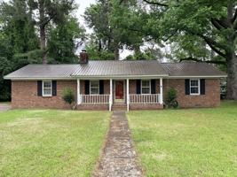 featured image of 512 E Moore St #1