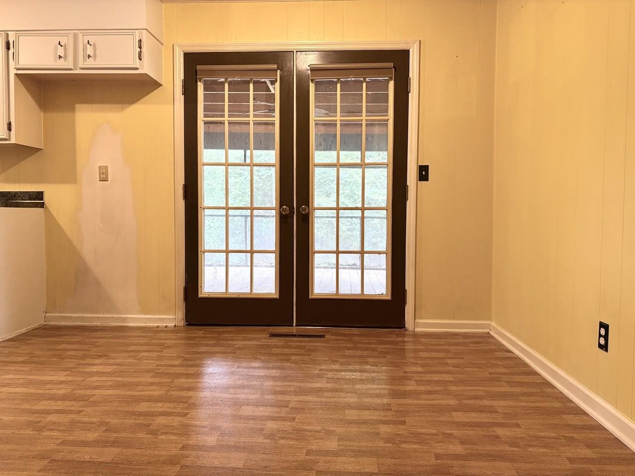 512 E Moore St #1 - Photo 7 of 19