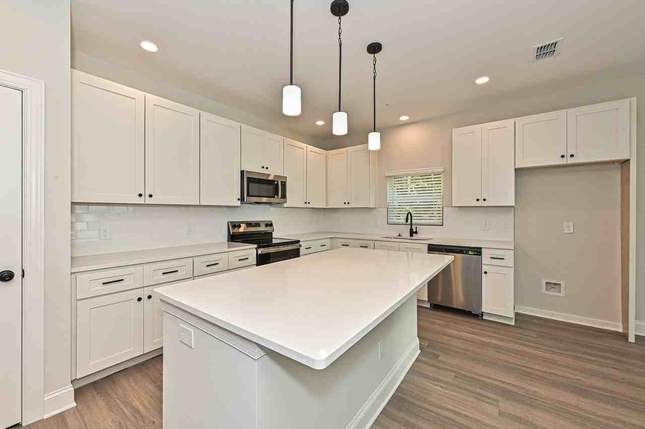 1461 Riverview Rd #1 - Photo 6 of 30