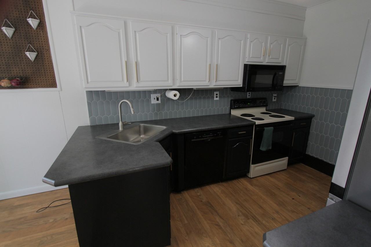 804 W 21st St #1 - Photo 7 of 20