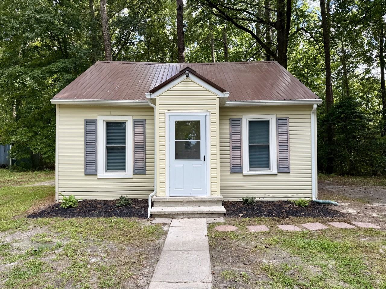 1827 Pine Way #1