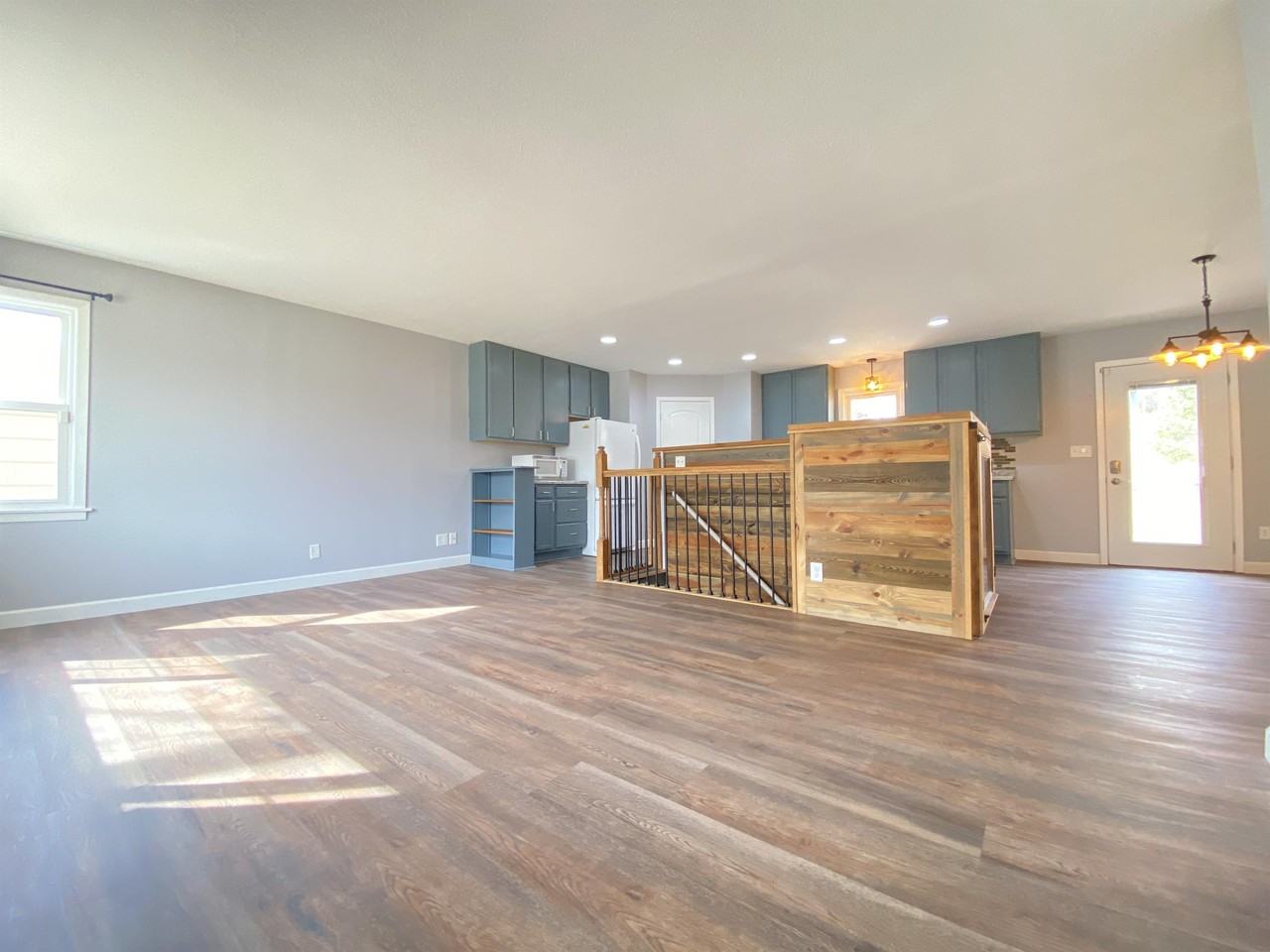3725 3rd St Nw #1 - Photo 3 of 18