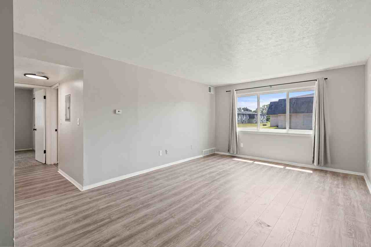 11256 Brydan St #256-9 - Photo 5 of 10