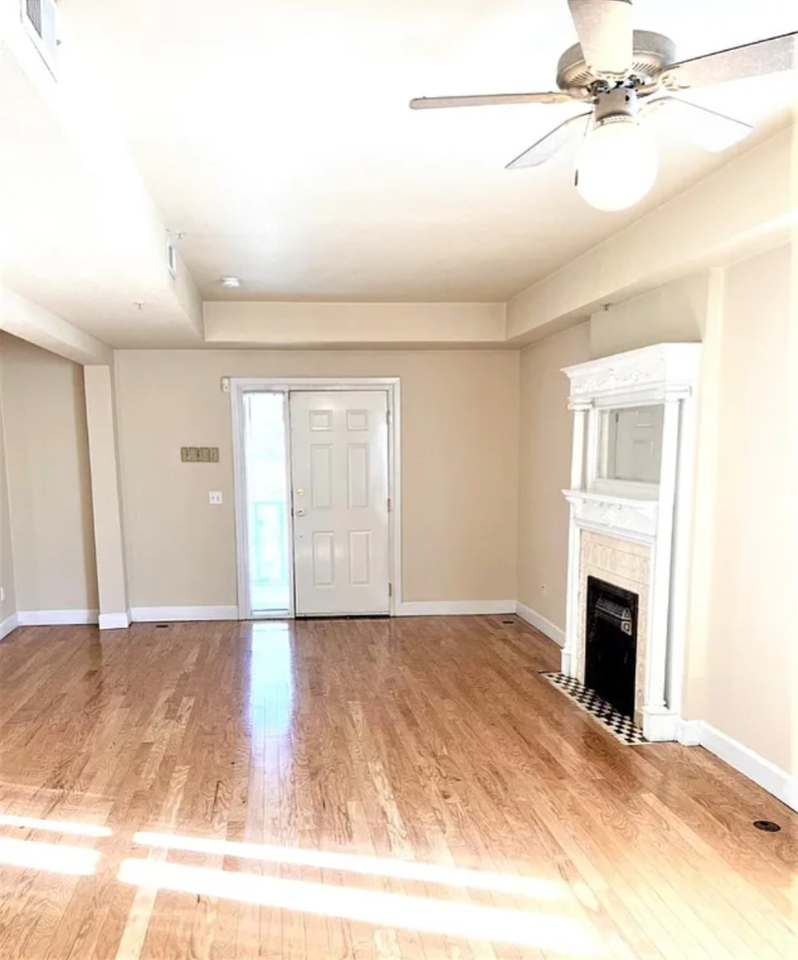 1647 N Clarkson St #1 - Photo 3 of 12