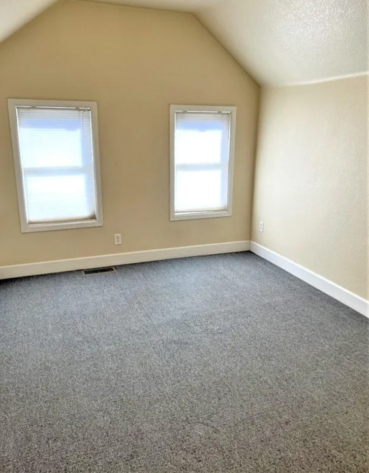 1647 N Clarkson St #1 - Photo 7 of 12